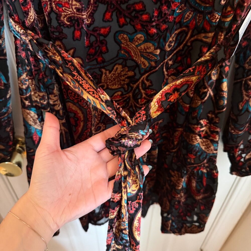 Venus Jewel Tone Burnout Velvet Long Sleeve Dress Size 2 - Picture 4 of 6